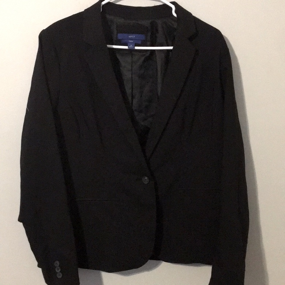 Black suit jacket for women